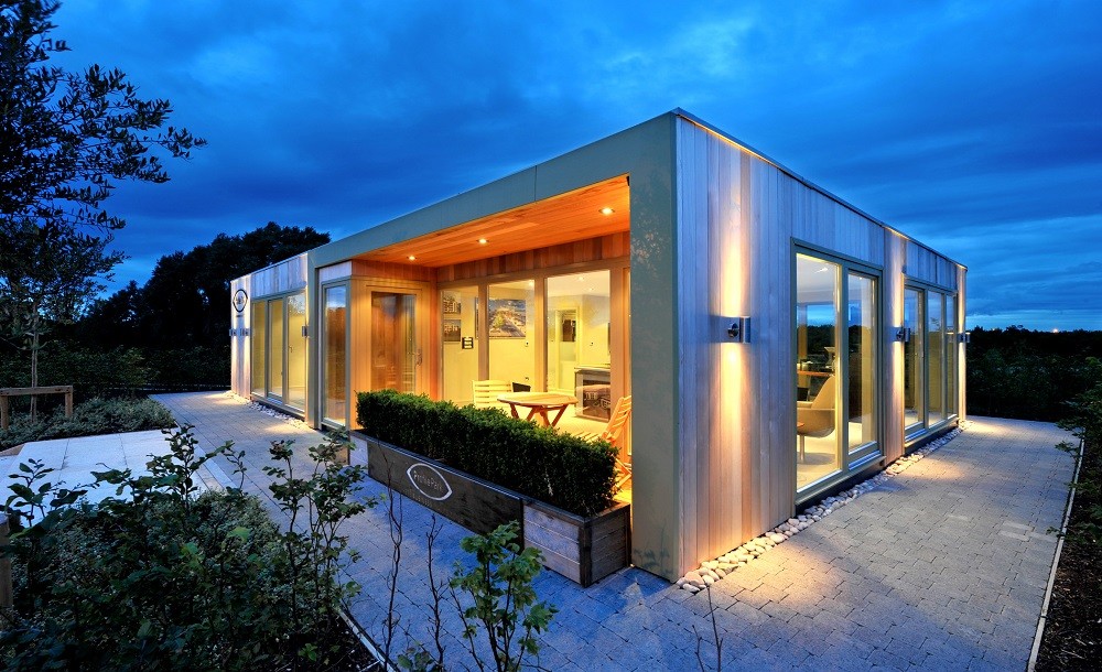 Modern design for a commercial building by Rooms Outdoor