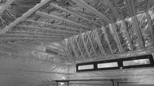 Roof structure of a garden gym